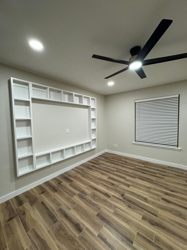 Foto del edificio - 721 Sonesta Dr