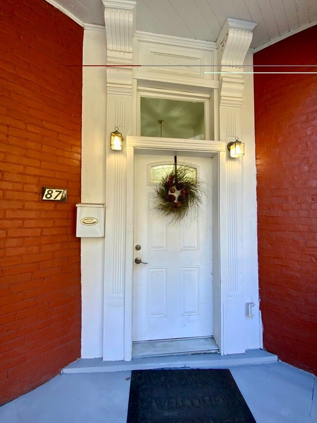 Building Photo - 87 Steuben St