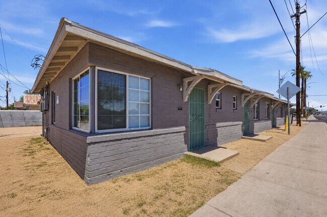 Building Photo - 1036 N 16th St