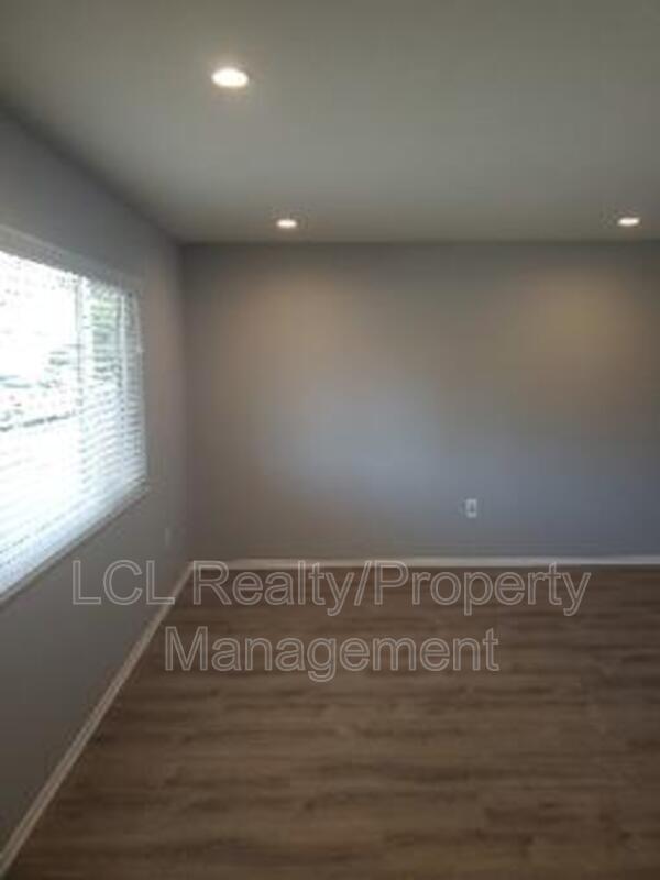 Foto del edificio - 30060 Thornhill Dr