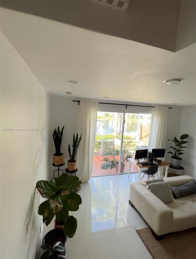 3816 San Simeon Cir, Weston, FL 33331 Townhome Rentals in Weston FL