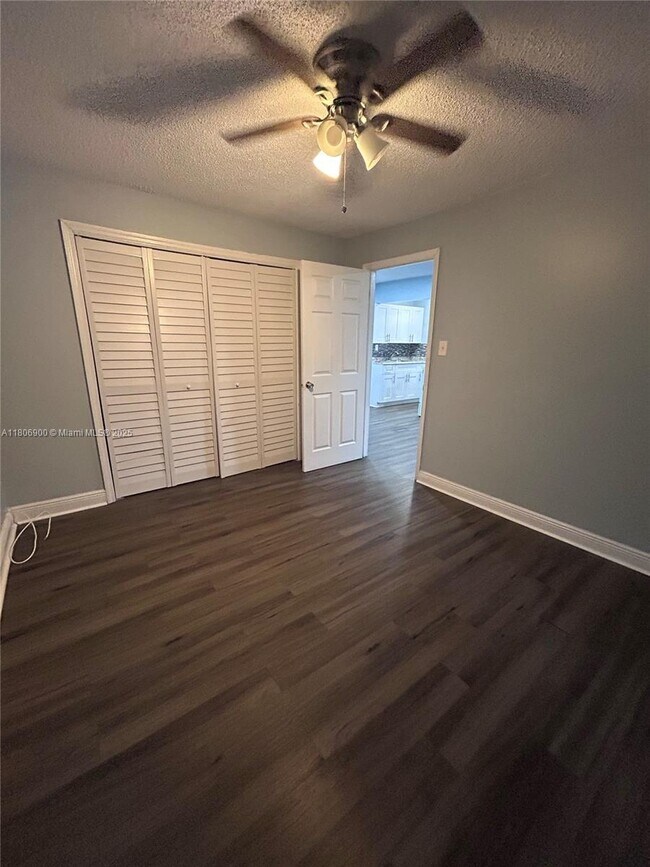 Foto del edificio - 2137 Hayes St