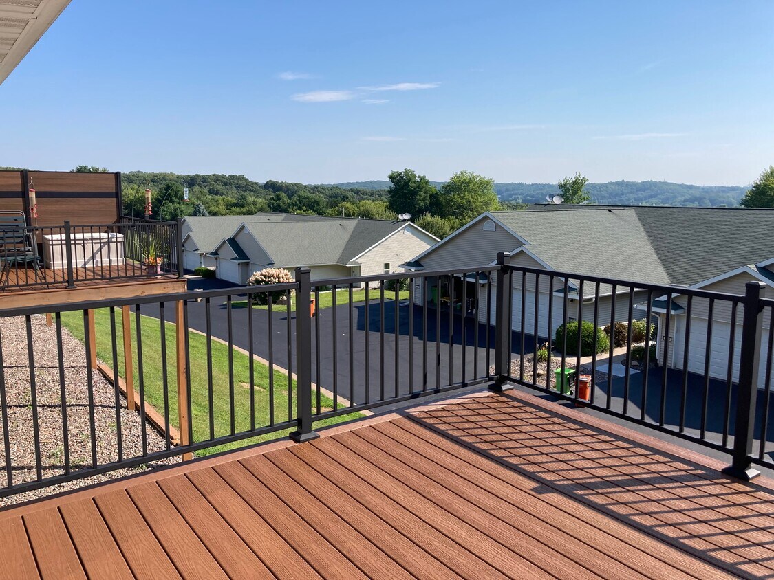 Foto principal - 3119 Clearwater Ridge Dr