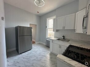 Building Photo - 707 New York Ave
