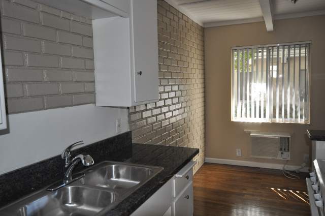 Foto del edificio - 6125 Whitsett Ave