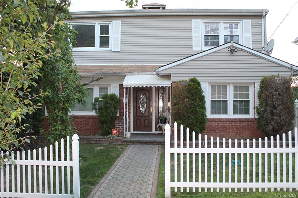 Primary Photo - 715 Midland Ave