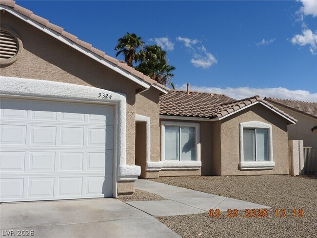 Foto del edificio - 5324 Acacia Grove St