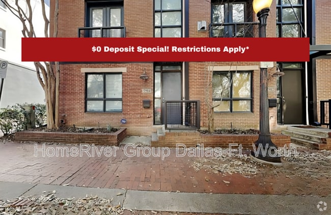 Building Photo - 2914 Woodside St