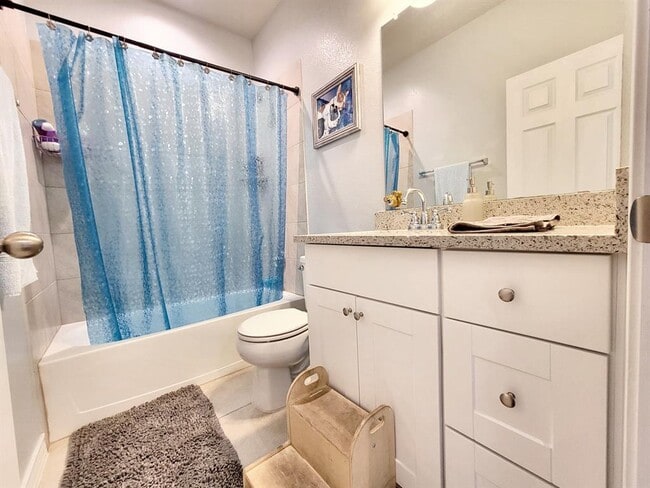 Foto del edificio - 3720 Soft Shore Ln