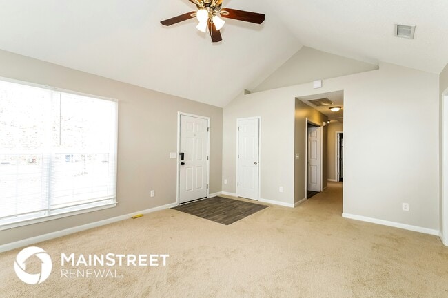 Building Photo - 1323 Tucker Rd