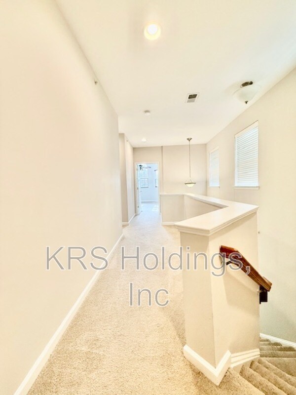 Foto del edificio - 13960 Greendale Dr