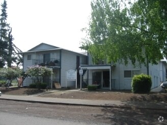 The Alicia Apartments Portland Or Apartments Com