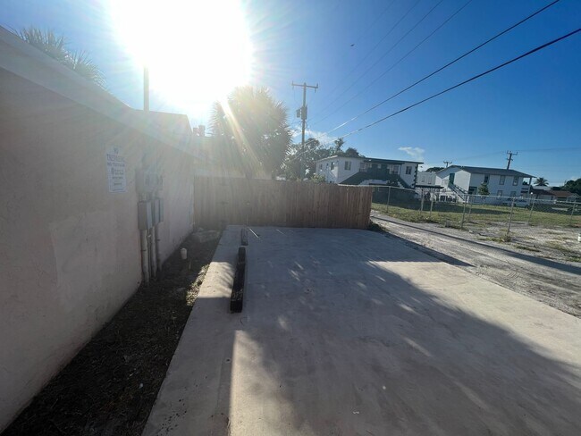 Foto del edificio - 905 9th St