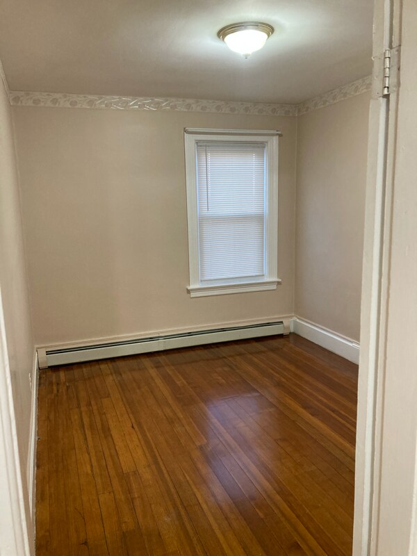 Building Photo - 39 7th St