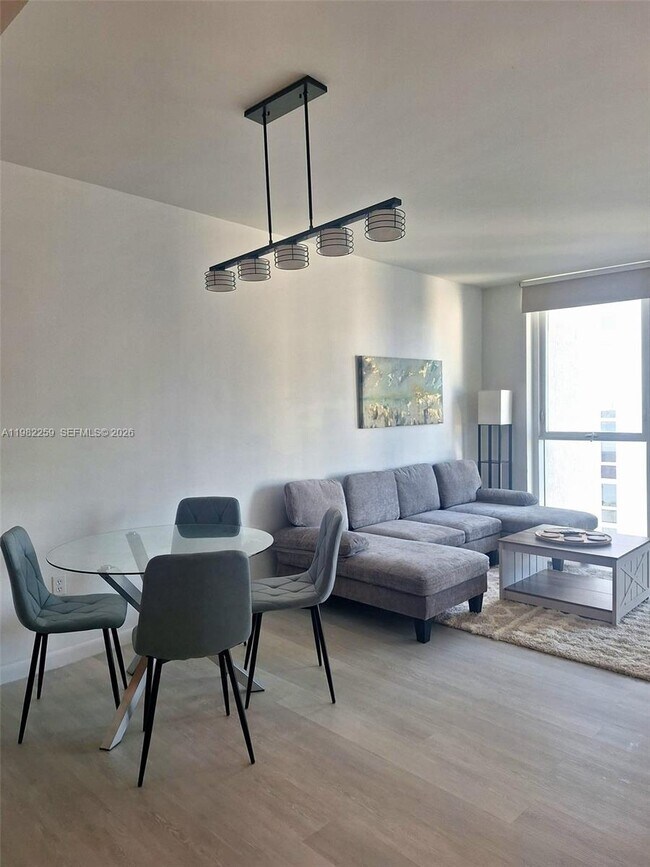 Foto del edificio - 253 NE 2nd St