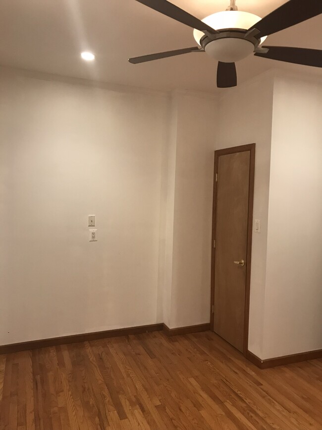 Foto del edificio - 1270 S Bucknell St