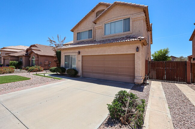 Building Photo - RV GATE! Lovely 4 bedroom, 3 bathroom home...