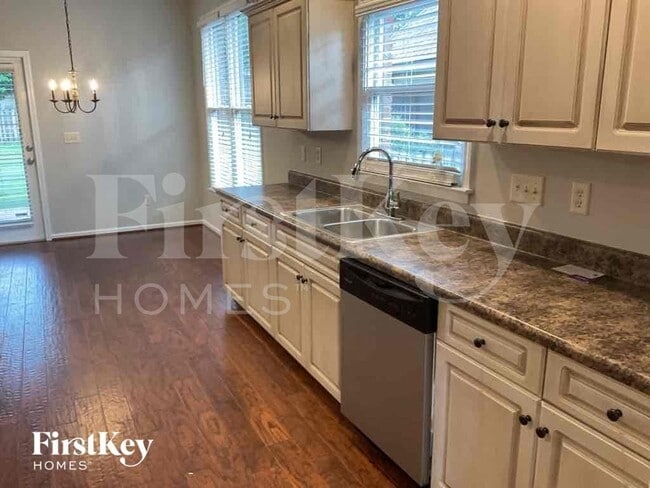 Building Photo - 3795 Abbeyglen Way