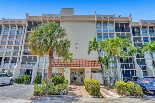 Building Photo - 701 Three Islands Boulevard