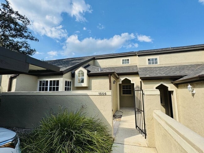 1 bedroom 1 bath condo in Barclay Place in... - 1 bedroom 1 bath condo in Barclay Place in...