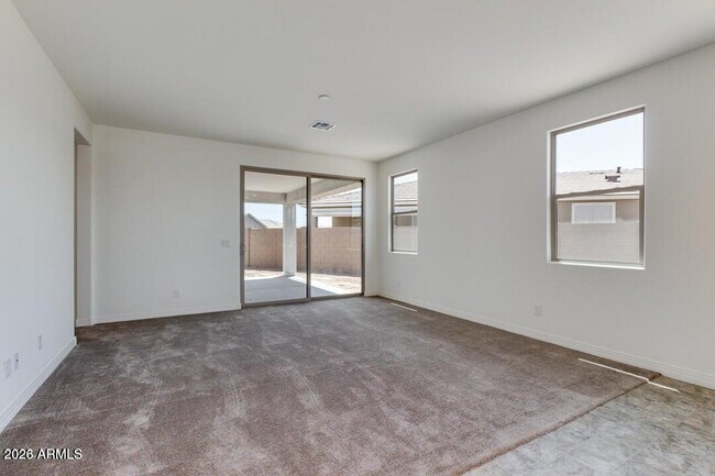 Foto del edificio - 1674 N Hester Trail