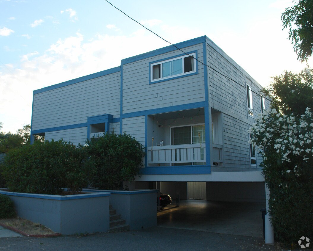 Building Photo - 1510 Oakland Blvd