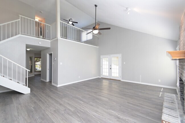 Foto del edificio - 13418 Pebble Cir