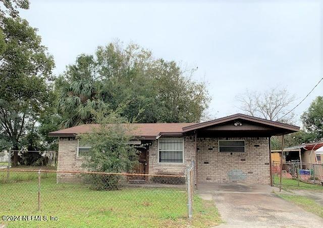 Foto principal - 2218 W 13th St