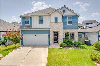 Building Photo - 9813 Evening Canopy Dr