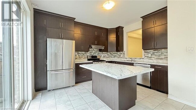Building Photo - 1462 Farmstead Dr