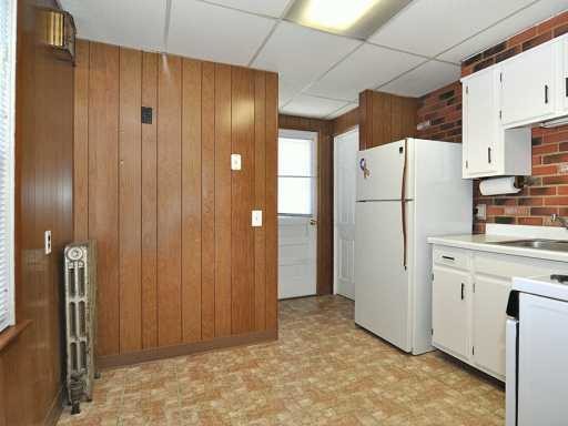 Building Photo - 214 3rd Ave
