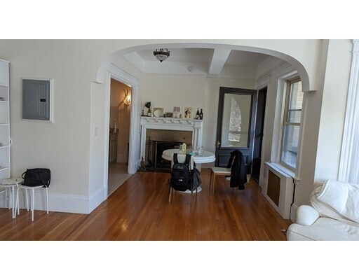 Foto del edificio - 1080 Beacon St