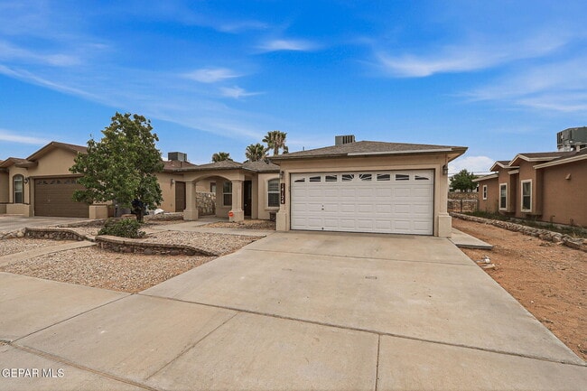 Building Photo - 14124 Honey Point Dr