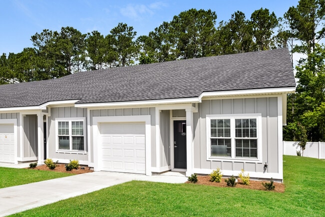 1074 Walker Point Way - SQFT 1153 - 000-photo-front-view-12802196 - Walker Point