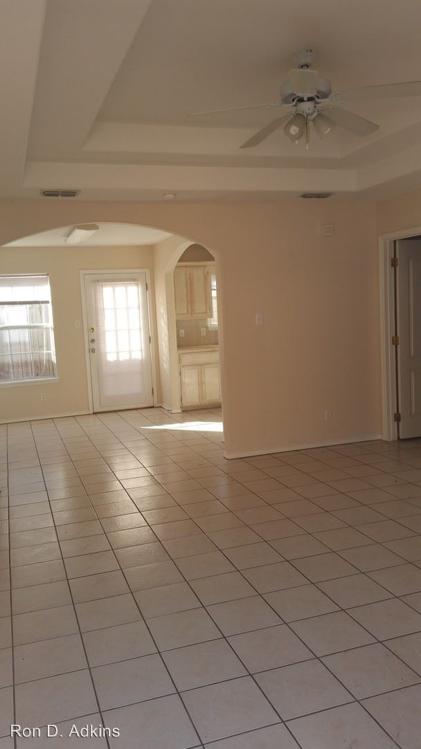 Foto del edificio - 2408 Shasta Ave