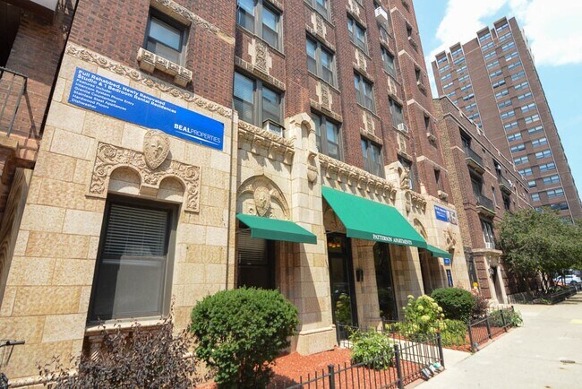 Building Photo - 617 W Patterson Ave