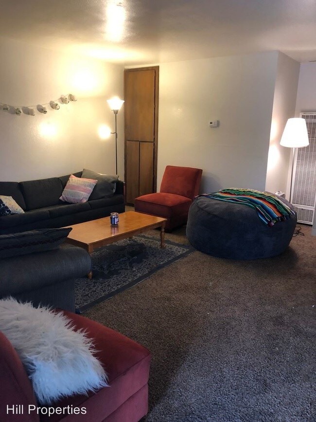 Foto del edificio - 4 br, 2 bath Room For Rent - 318 W 7th Street