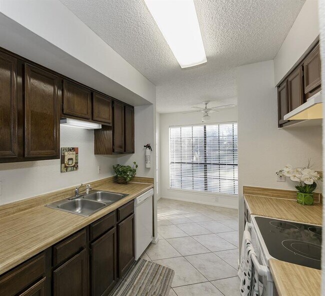 Building Photo - 4159 Steck Ave