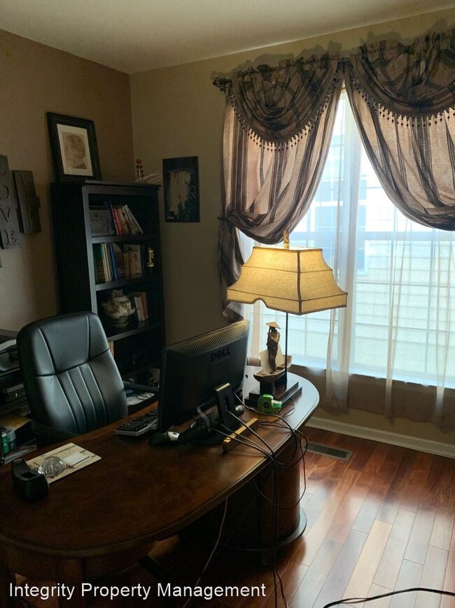 Foto del edificio - 4 br, 2.5 bath House - 411 Vassar Place