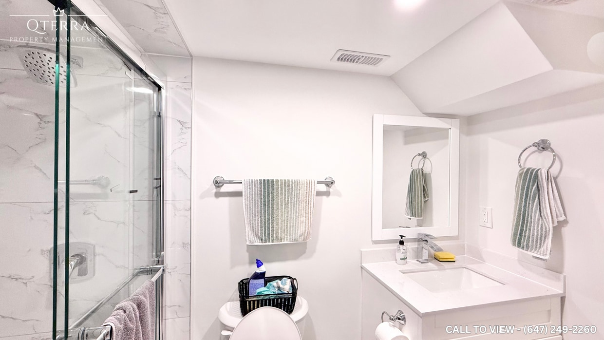 Building Photo - 1368 Kovachik Blvd