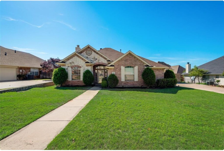 102 Honeysuckle Dr, Justin, TX 76247 House Rental in Justin, TX