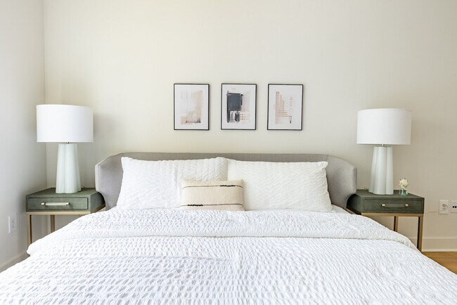 Foto del edificio - 2137 Pelham Dr