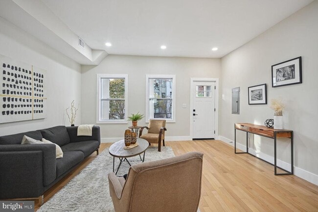 Foto del edificio - 1411 Montello Ave NE
