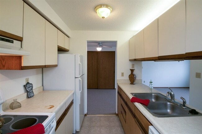 Foto del edificio - 812 Benton Dr