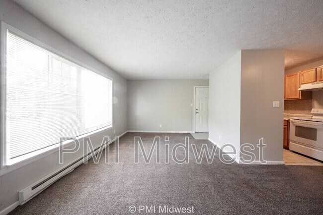 Foto del edificio - 6260 E 11th St