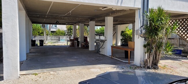 2 car parking unit B ( for rent) - 984 Gibraltar Rd