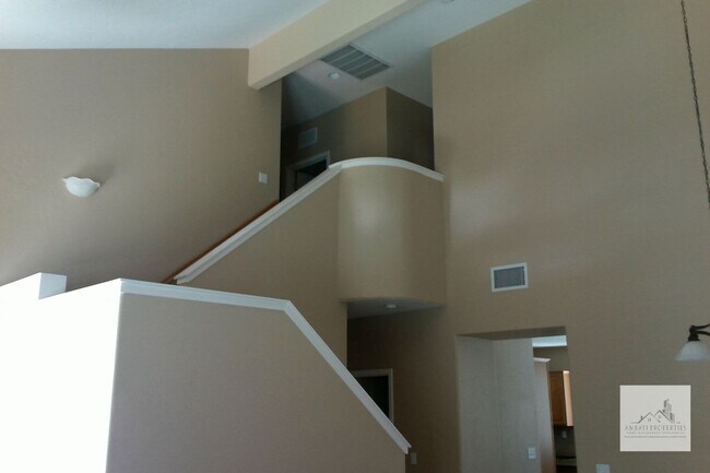 Building Photo - Beautiful 4 Bedroom in CUSD