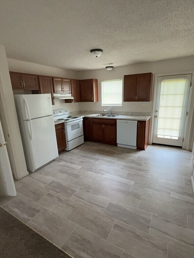 Foto del edificio - Zack Circle Apartments Jacksonville NC