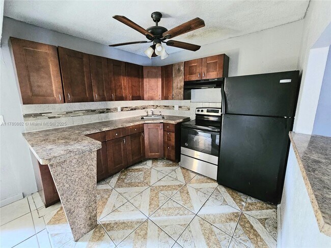 Foto del edificio - 2629 NW 60th Way