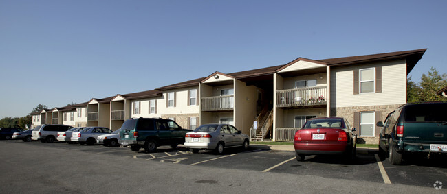 Building Photo - Osage Estates Apartments